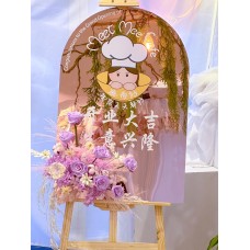 Opening Mirror Stand